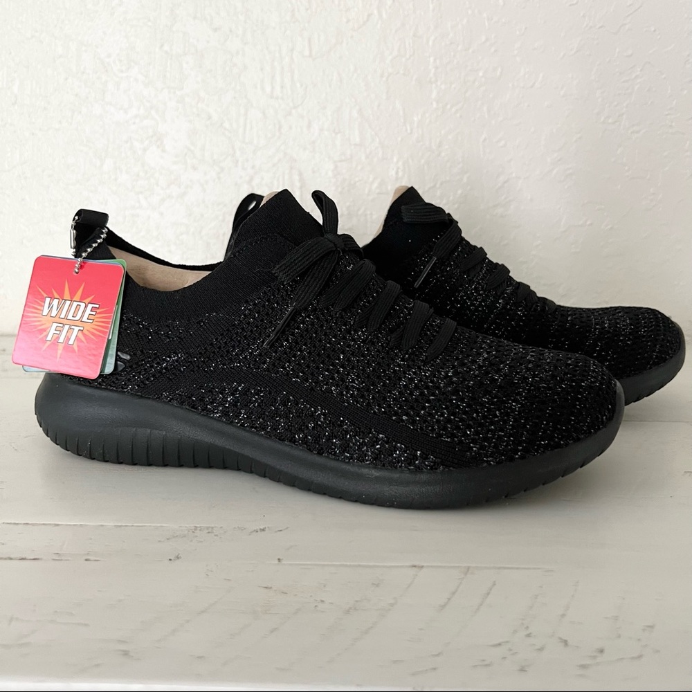 Skechers Ultra Flex Black Glitter Size 8 1/2 Wide